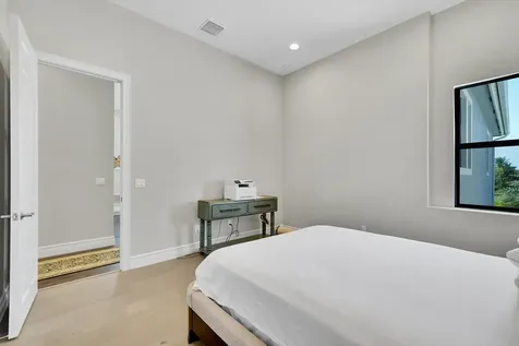 9081 Chauvet Way Boca Raton FL 33496