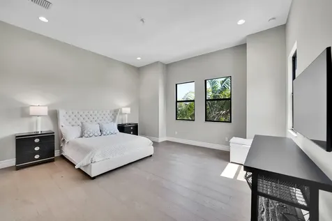 9081 Chauvet Way Boca Raton FL 33496