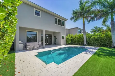 9081 Chauvet Way Boca Raton FL 33496