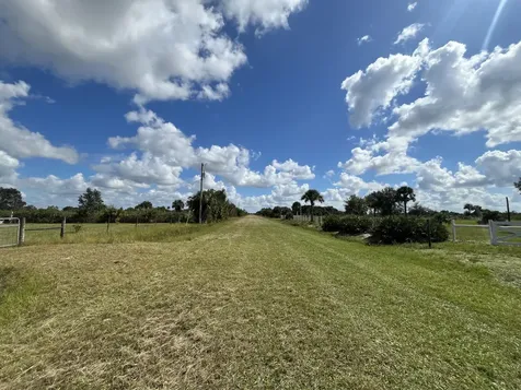 15187 NW 278th Street Okeechobee FL 34972