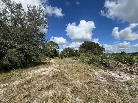 15187 NW 278th Street Okeechobee FL 34972