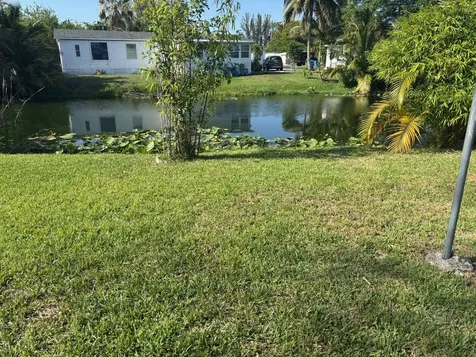 5381 Sw 35th Street Davie FL 33314