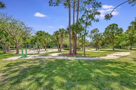 1518 15th Lane Palm Beach Gardens FL 33418