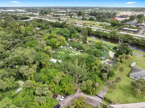 69 Armadillo Way West Palm Beach FL 33411