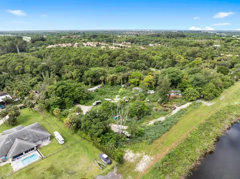 69 Armadillo Way West Palm Beach FL 33411