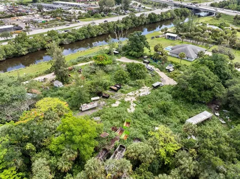 69 Armadillo Way West Palm Beach FL 33411