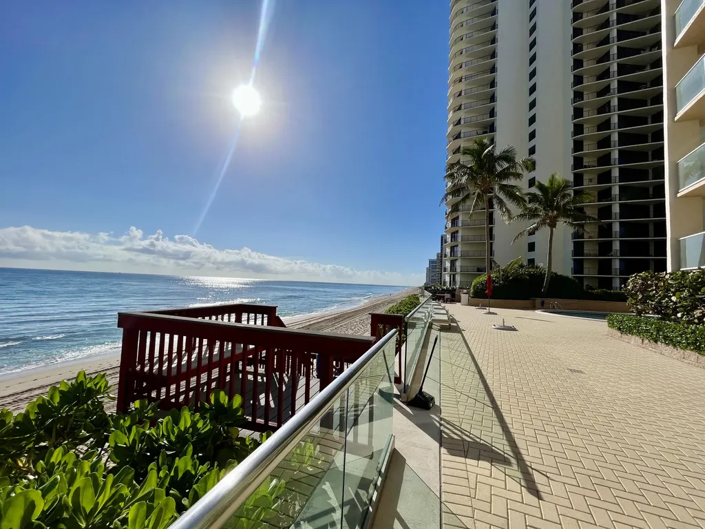 5440 N Ocean Drive Riviera Beach FL 33404