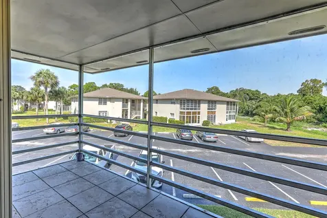25 Lake Vista Trail Port Saint Lucie FL 34952