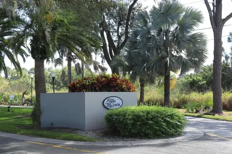 25 Lake Vista Trail Port Saint Lucie FL 34952