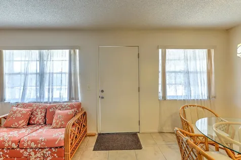25 Lake Vista Trail Port Saint Lucie FL 34952