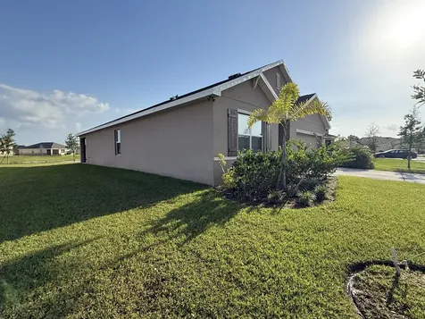 9511 Potomac Drive Fort Pierce FL 34945