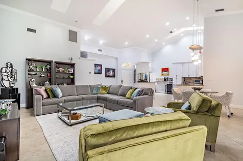 2102 Mahogany Place Palm Beach Gardens FL 33418
