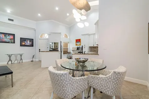 2102 Mahogany Place Palm Beach Gardens FL 33418