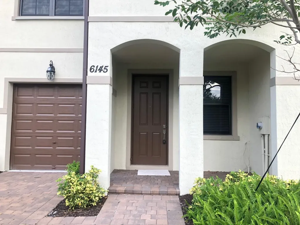 6145 Bangalow Drive Lake Worth FL 33463