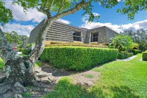 707 7th Terrace Palm Beach Gardens FL 33418