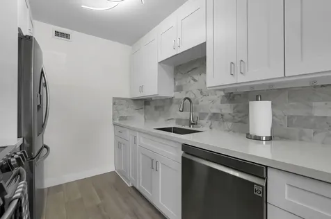 1084 Guildford Boca Raton FL 33434