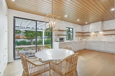830 Sw 15th Street Boca Raton FL 33486