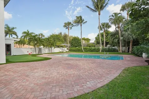 830 Sw 15th Street Boca Raton FL 33486
