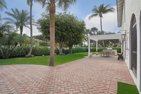 830 Sw 15th Street Boca Raton FL 33486