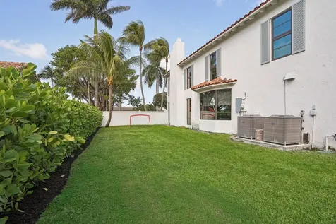830 Sw 15th Street Boca Raton FL 33486