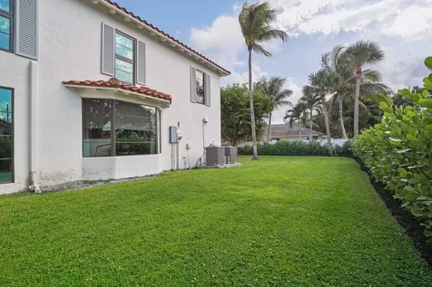 830 Sw 15th Street Boca Raton FL 33486