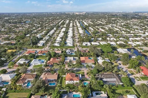 830 Sw 15th Street Boca Raton FL 33486