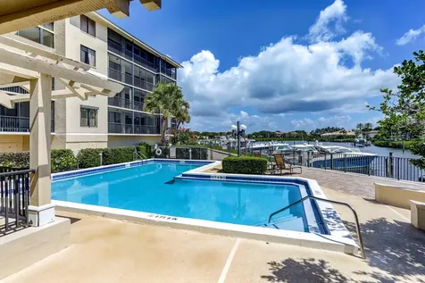 16940 Bay Street Jupiter FL 33477