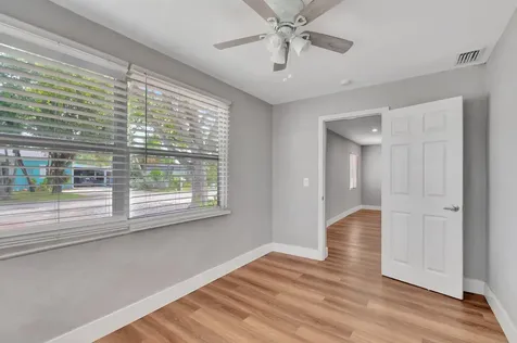 125 E Hart Street Lantana FL 33462