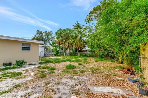 125 E Hart Street Lantana FL 33462