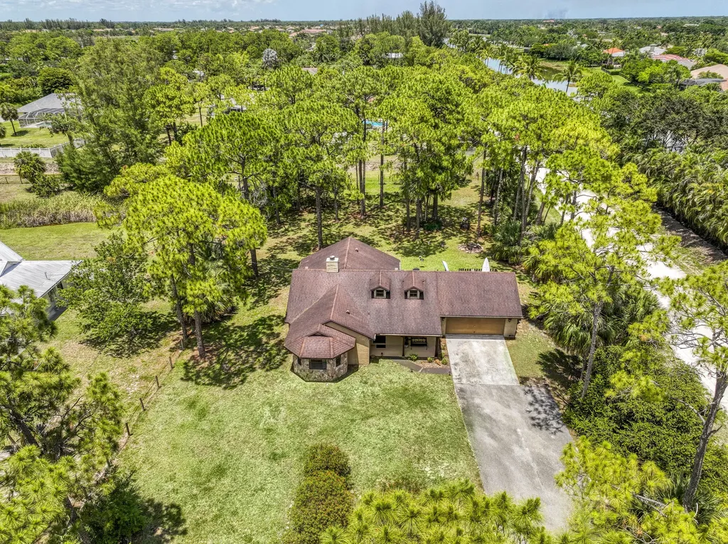 11033 67th Place The Acreage FL 33412