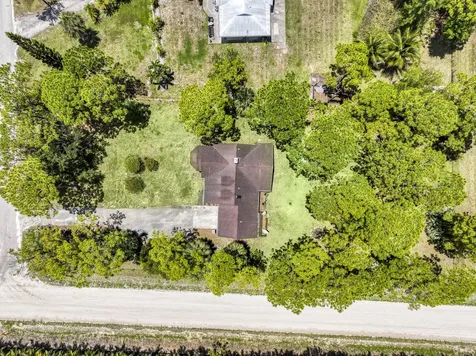 11033 67th Place The Acreage FL 33412