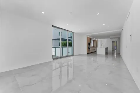 485 E Royal Palm Road Boca Raton FL 33432