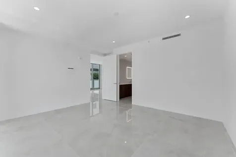 485 E Royal Palm Road Boca Raton FL 33432