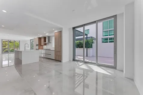 485 E Royal Palm Road Boca Raton FL 33432