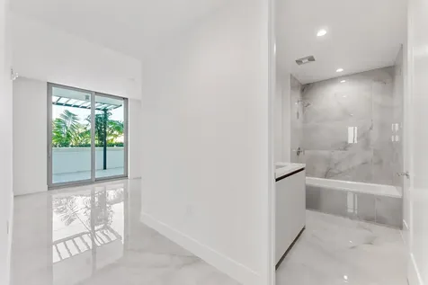 485 E Royal Palm Road Boca Raton FL 33432