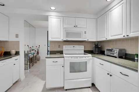 7940 La Mirada Drive Boca Raton FL 33433