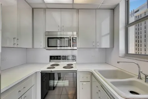 1010 S Ocean Boulevard Pompano Beach FL 33062