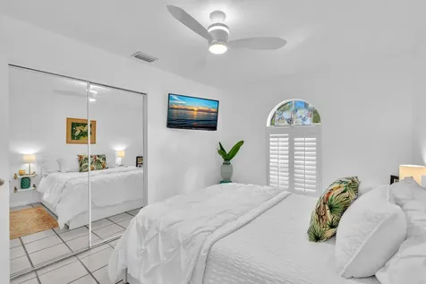 498 Oregon Lane Boca Raton FL 33487