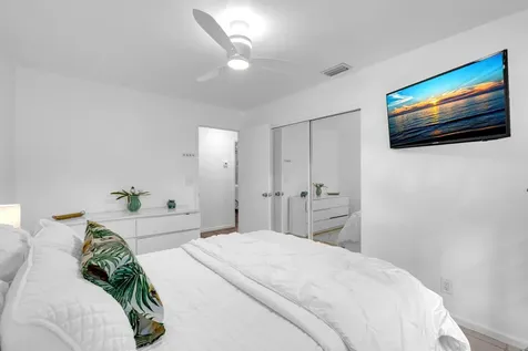 498 Oregon Lane Boca Raton FL 33487