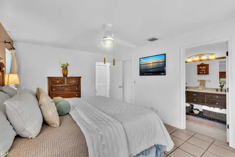 498 Oregon Lane Boca Raton FL 33487