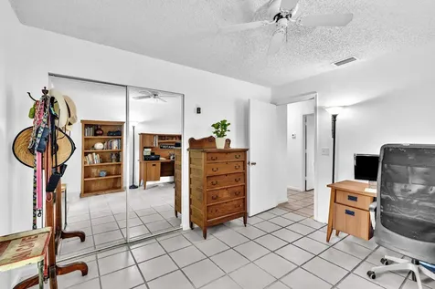 498 Oregon Lane Boca Raton FL 33487