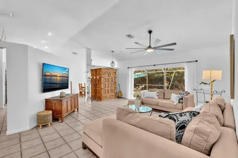 498 Oregon Lane Boca Raton FL 33487