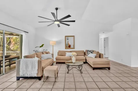 498 Oregon Lane Boca Raton FL 33487