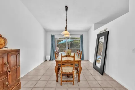 498 Oregon Lane Boca Raton FL 33487