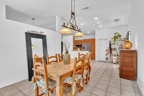 498 Oregon Lane Boca Raton FL 33487