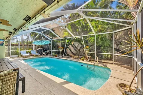 498 Oregon Lane Boca Raton FL 33487