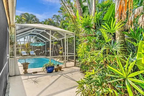 498 Oregon Lane Boca Raton FL 33487