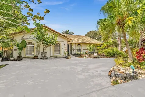 498 Oregon Lane Boca Raton FL 33487