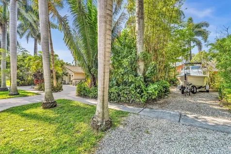 498 Oregon Lane Boca Raton FL 33487