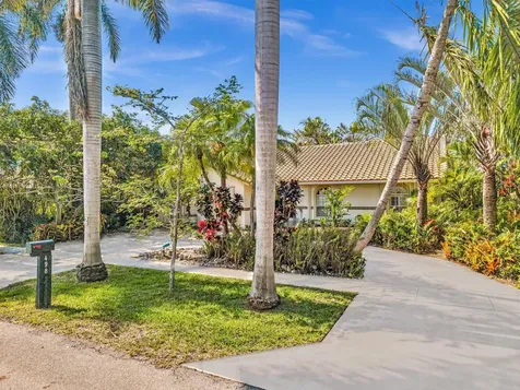 498 Oregon Lane Boca Raton FL 33487